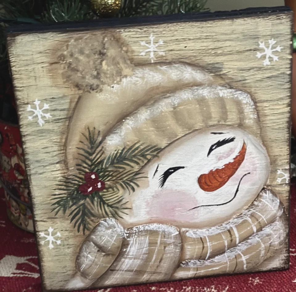 *~* HAND PAINTED SNOWMAN *~* SNOW *~* HOLIDAY *~* WINTER *~* RECLAIMED WOOD - Image 1 of 1