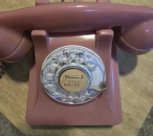 VINTAGE Pink Rotary Western Electric 302 H3 ROSE RED Thermoplastic Phone 1950’s - Picture 1 of 20