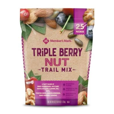 Member's Mark Triple Berry Nut Trail Mix (40 oz.) Foto 1 de 3
