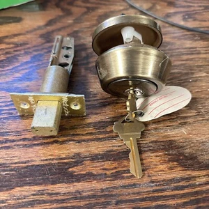 Weslock Single Cylinder Deadbolt - 496 Antique Brass - Old Stock - Picture 1 of 4