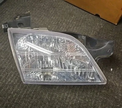 Фара фара правосторонняя для Chevy Venture Olds Silhouette Montana - Изображение 1 из 3