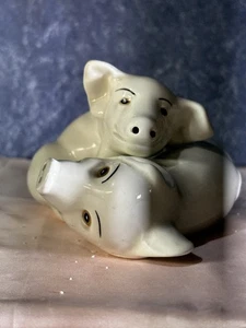 Vintage Fitz and Floyd weiß verschachtelte Schweine Salz & Pfefferstreuer Keramik Japan 2162z - Bild 1 von 8