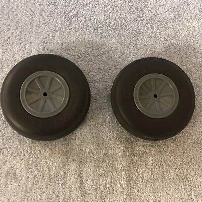 2ea DU-BRO Treaded Lightweight Wheel 4.0 inch 400TL - Image 1 of 4