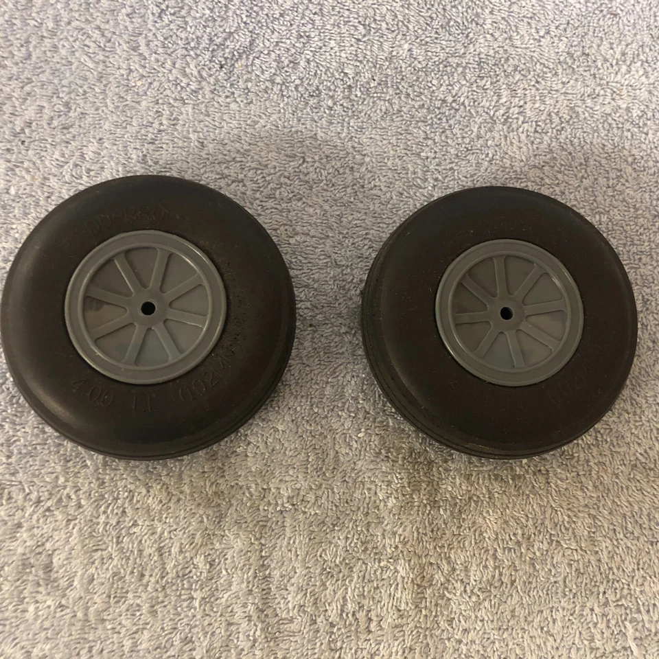 2ea DU-BRO Treaded Lightweight Wheel 4.0 inch 400TL - Image 1 of 4