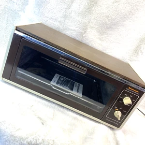 Vintage Toastmaster 1200W 120V Deluxe Toaster Oven/Broiler MODEL 5266 70s Decor - Picture 1 of 20