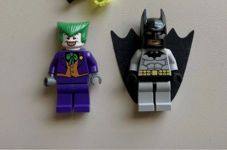 LEGO Joker & Batman Classic Minifigure 7782 Original New 2006 - Image 1 of 1
