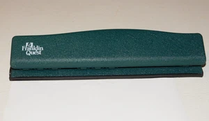 Franklin Quest Pocket Size 6-Hole Punch for 3.5" x 6" Planner Sheets, Green - Picture 1 of 6
