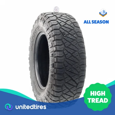 Pinza Nitto Ridge 115T - 10/32 usada 265/70R17 Foto 1 de 4