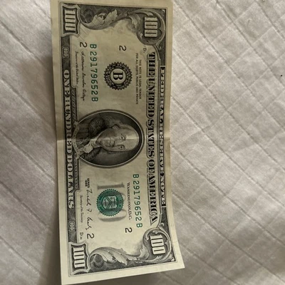 Series 1988 US One Hundred Dollar Bill $100 New York Very Low circulated - Image 1 of 4