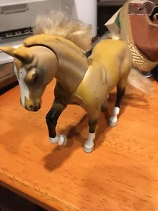 Plastic horse collectible - Picture 1 of 4