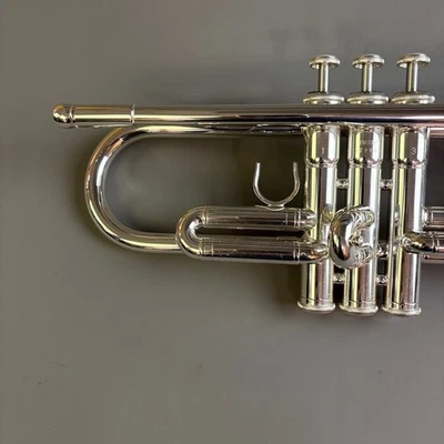 Trompeta Yamaha YTR-3335S Bb Hecha en Japón Foto 1 de 4