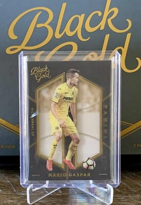 Panini Black Gold Mario Gaspar #67 Villareal CF 2016-17 🇪🇸 Foto 1 de 2