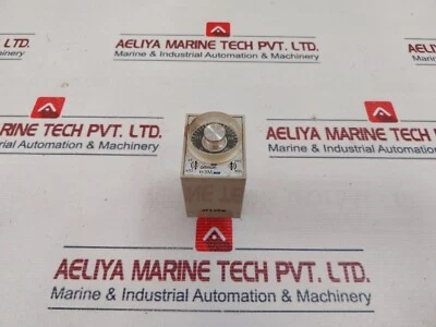 Omron H3M Electronic Timer 0-0.5 Series A 5A 250 VAC - Image 1 of 4