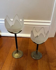 Vintage Set of 2 Flower Tulip Shape Candle Tealight Holder with Brass base! - Picture 1 of 9