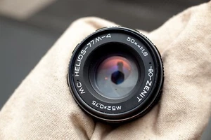 MC HELIOS 77M-4 1,8/50 Manual Full Frame M42 Zenit Lens "Bokeh Monster"  - Bild 1 von 8