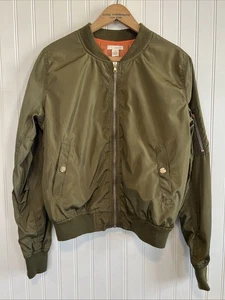 Wet Seal Bomberjacke Damen Gr. Small olivgrün seidig Reißverschluss - Bild 1 von 10