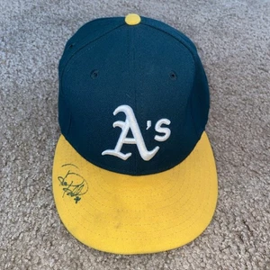 Cappello da baseball firmato A's Hat On Field Hat 7 3/8 - Foto 1 di 4