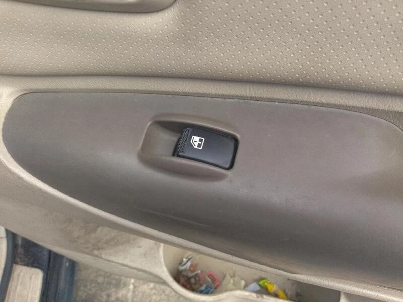 935802E150Z9 rear window control panel rh HYUNDAI TUCSON JM 2004 848903 Foto 1 de 1