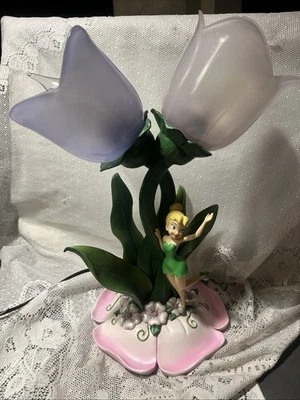Lámpara de mesa auxiliar de cama de hadas de tulipán doble con flores de jardín Tinkerbell de Disney Foto 1 de 4