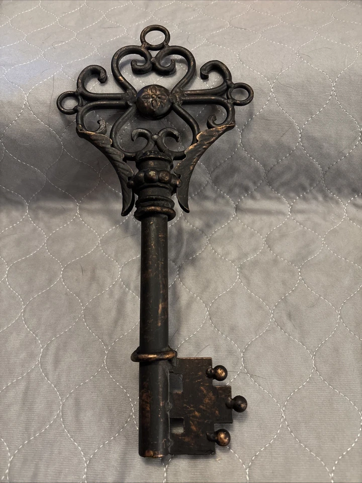 Llave Esqueleto Steampunk Decoración Pared Hierro Color Negro 13" Pared Galería Decorativa Foto 1 de 4