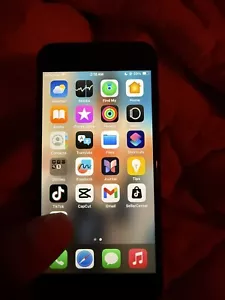 Apple iPhone SE 3rd Gen 2022 - 64GB / Comes with tiktoker - Picture 1 of 3