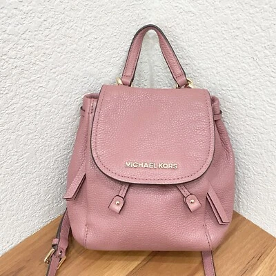 Bolso Bandolera MICHAEL KORS Riley Pequeño con Solapa Cordón Cuero Guijarro en Rosa Foto 1 de 4