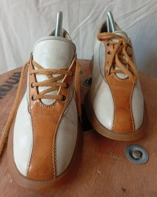 TOD' S - chaussure de ville a lacet cuir creme et marron  T 36 1/2 - mise 1 fois - Photo 1/4