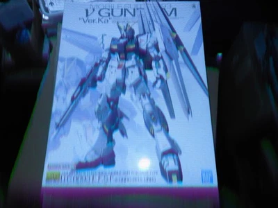 New Bandai MG Amuro Ray's Customize Mobile Suit U.C.0093 E.F.S.F. Londo Bell Uni - Image 1 of 4