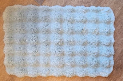 BADIZIO Softdry Badvorleger  50x80 cm Hellgrün Bubbles - Bild 1 von 4