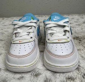 Nike Air Force 1 LV8 White/Baltic Blue-Action Green FJ4811-100 Größe 5C - Bild 1 von 10