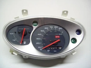 CRUSCOTTO CONTACHILOMETRI APRILIA SCARABEO 100 cc. (Km/h e M.P.H.) NUOVO - Foto 1 di 3