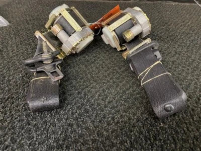 2003-2005 Ford Thunderbird Front Driver & Passenger (Pair) SeatBelt Assembly BLK Foto 1 de 3