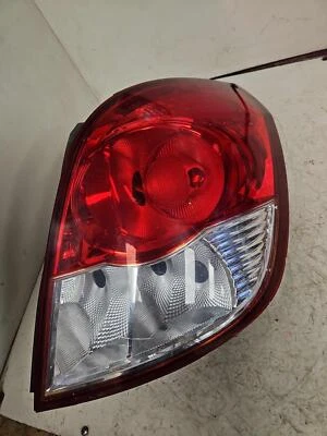 08-10 SATURN VUE Right Tail Light Quarter Panel Reverse Lamp Side Rh OEM - Image 1 of 4