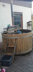 Hot Tub Badefass Pool Badezuber mit Holzofen - Bild 1 von 11
