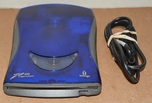 Iomega Zip 250 Mo Lecteur externe alimenté par USB Z250USBPCMBP Disque - Photo 1/4