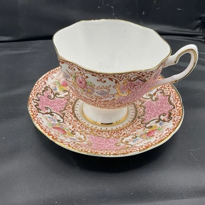 VTG Salisbury Bone China England Tea Cup & Saucer Floral RARE #5436? #3436 - Image 1 of 4