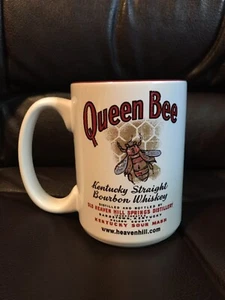 Seltene Heaven Hill Queen Bee Kentucky Straight Bourbon Whiskey Kaffeebecher Sehr guter Zustand - Bild 1 von 6