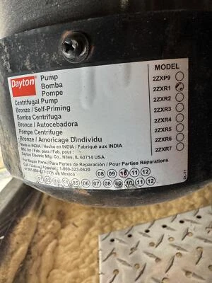 DAYTON 2ZXR1 Self Priming Pump,3/4 HP,Bronze 2ZXR1 New with broken support - Image 1 of 4