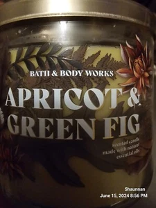 NEW BATH & BODY WORKS 3 WICK LARGE CANDLE (APRICOT & GREEN FIG) LE  14.5 OZ 💝 - Picture 1 of 3
