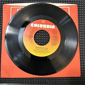 ROSANNE CASH Runaway Train/7 Year Ache 45 RPM COLUMBIA RECORDS - Imagen 1 de 2