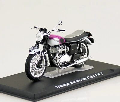 Triumph T120 Bonneville 1967 pink 1:24 Motorrad- Modell - Bild 1 von 3