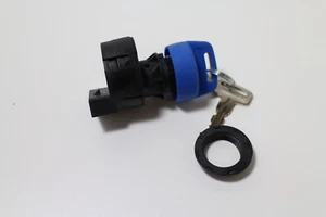 Ignition Switch w/ 1 Key for New Holland Boomer, T & TC Tractors. 86405634 - Picture 1 of 5