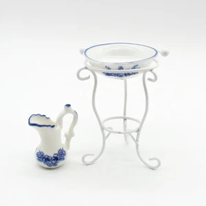 Water Pot Lavabo e Set di Rack Floreale Blu Miniatura Casa delle Bambole in - Foto 1 di 8