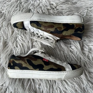 Sneakers basse stringate Veronica barba verde mimetico tinto pelo di vitello usate in ottime condizioni taglia 38 - Foto 1 di 12