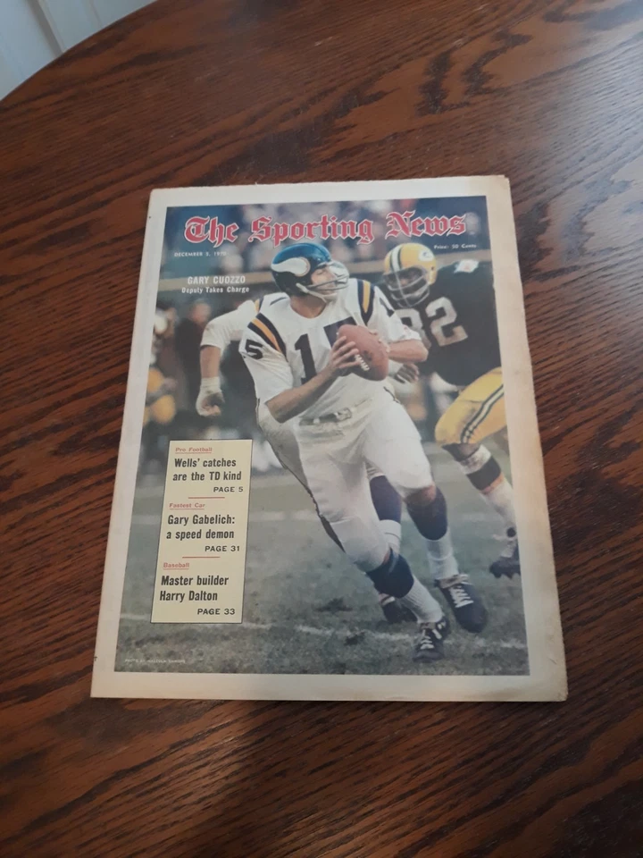 DECEMBER 5,1970-THE SPORTING NEWS-GARY CUOZZO OF THE MINNESOTA VIKINGS(NM) - Image 1 of 1