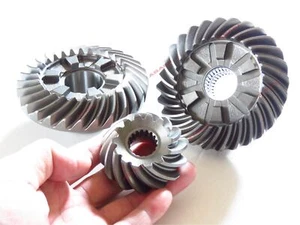 Engranaje para Yamaha 150-200 hp (6J9-45551-00+6J9-45560-03+6J9-45571-02) 14T/28T/28T - Imagen 1 de 12