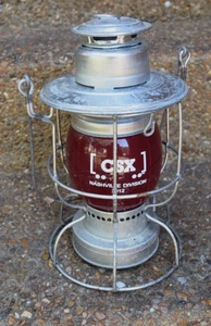 VINTAGE W. T. KIRKMAN WATCHMAN RAILROAD LANTERN  No 100 -RED CSX NASHVILLE Globe - Picture 1 of 5