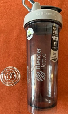 Botella batidora Pro serie 32 botella agitadora con tapa de bucle gris LIMPIO Foto 1 de 4