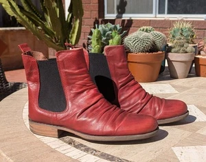 EOS Willo Chelsea Boots Euro 40 Aus 9 - Picture 1 of 8