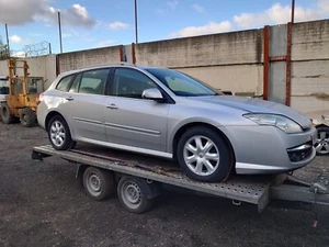 2009 RENAULT LAGUNA MK3 1.5 DCI 6 MANUAL spares used wheel nut breaking full car - Picture 1 of 8
